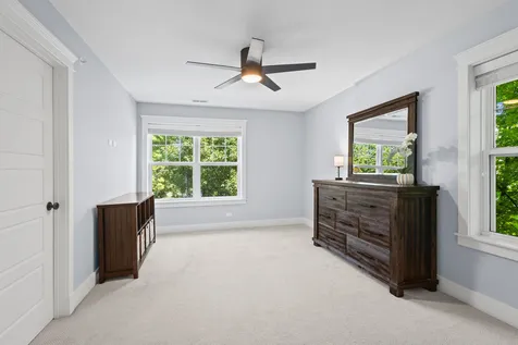407 Lake Street Libertyville IL 60048