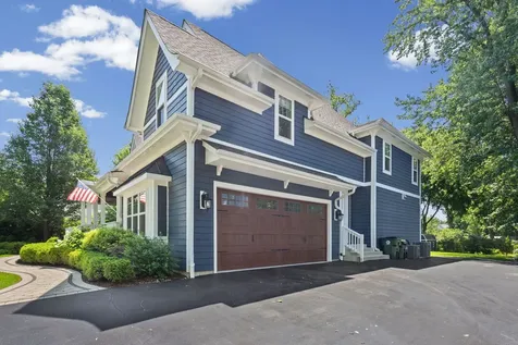 407 Lake Street Libertyville IL 60048