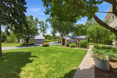 9909 Winn Road Spring Grove IL 60081