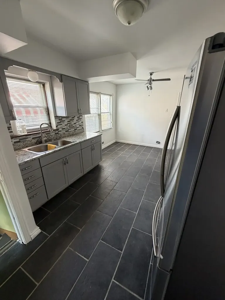 3529 West 72nd Place Chicago IL 60629