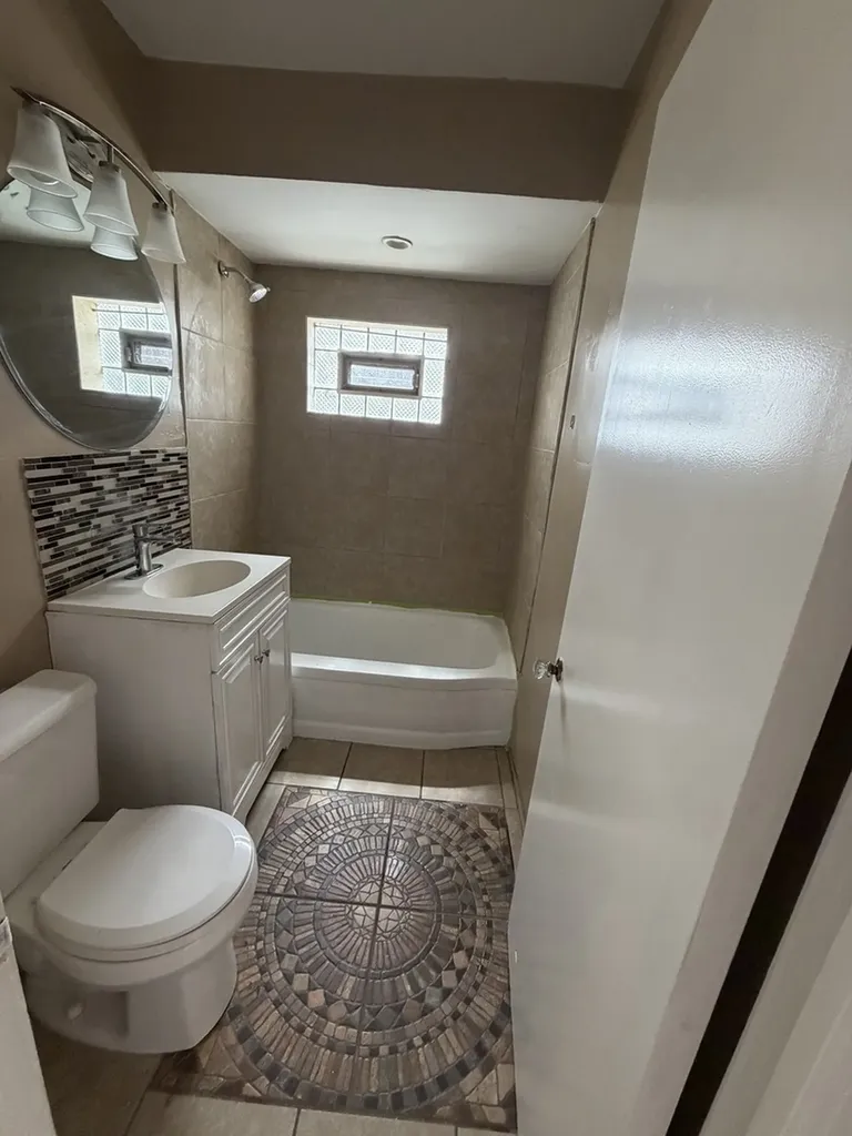 3529 West 72nd Place Chicago IL 60629