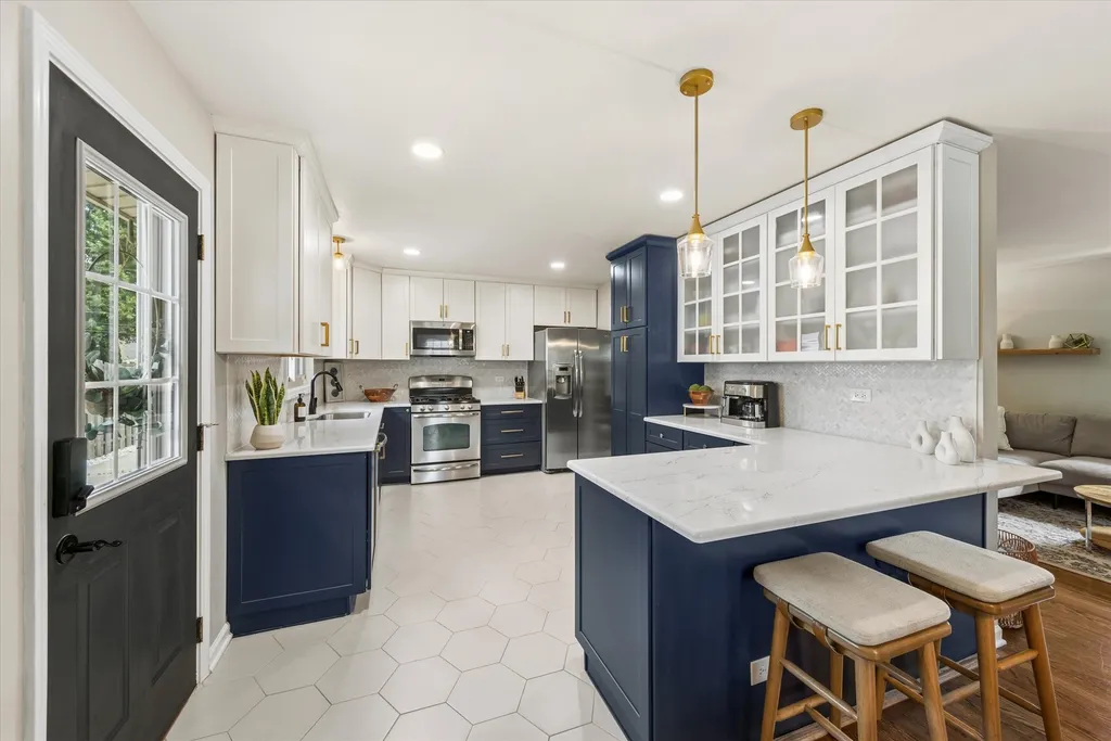 139 South Milton Avenue Glen Ellyn IL 60137