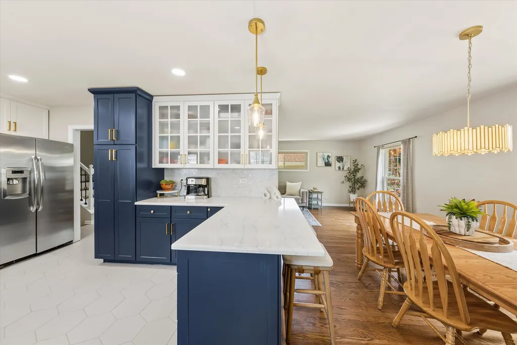 139 South Milton Avenue Glen Ellyn IL 60137