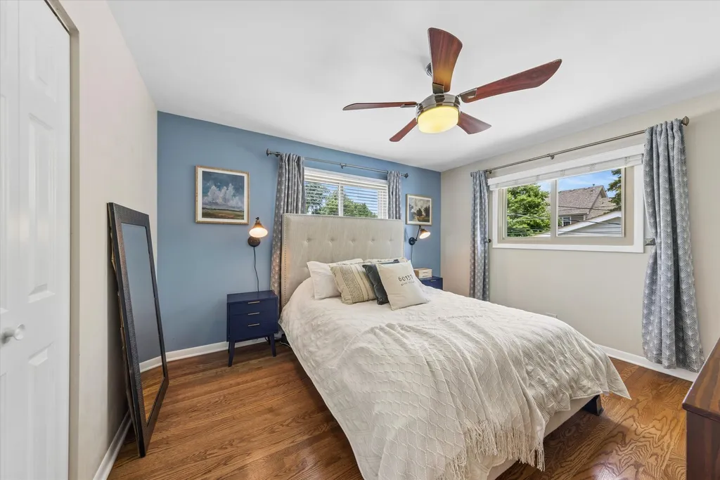 139 South Milton Avenue Glen Ellyn IL 60137