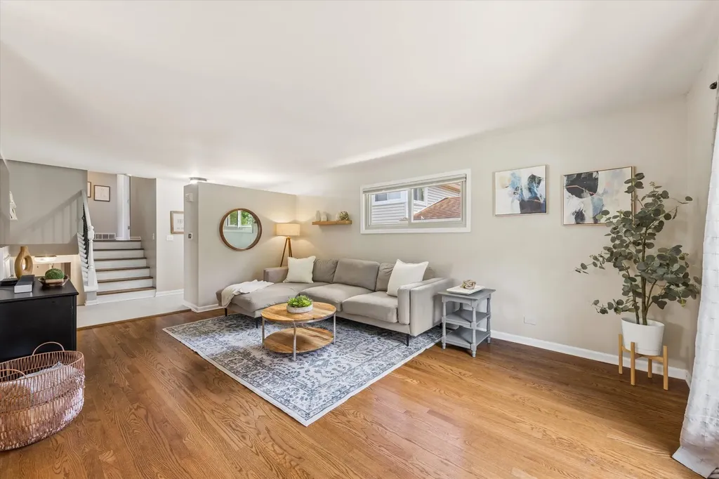 139 South Milton Avenue Glen Ellyn IL 60137