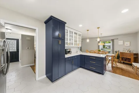 139 South Milton Avenue Glen Ellyn IL 60137