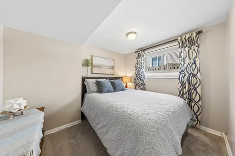 139 South Milton Avenue Glen Ellyn IL 60137