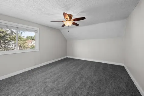 421 39TH Street Moline IL 61265