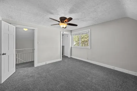 421 39TH Street Moline IL 61265