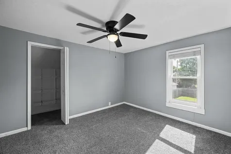 421 39TH Street Moline IL 61265