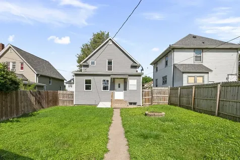 421 39TH Street Moline IL 61265
