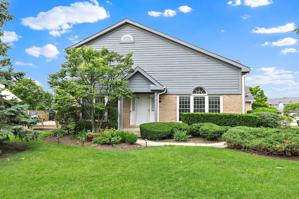 246 Lynwood Lane Bloomingdale IL 60108
