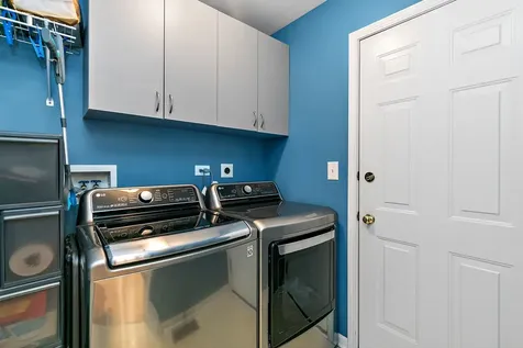 246 Lynwood Lane Bloomingdale IL 60108