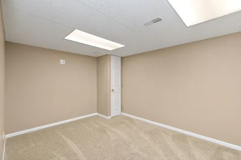 246 Lynwood Lane Bloomingdale IL 60108