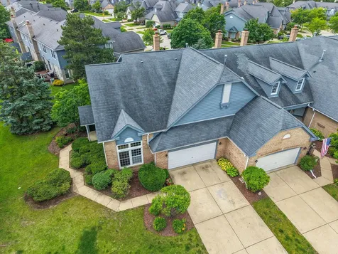 246 Lynwood Lane Bloomingdale IL 60108