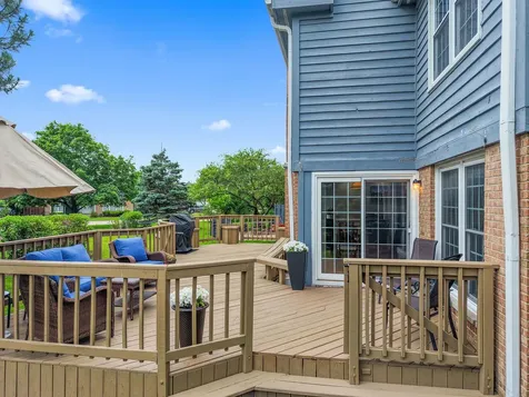 246 Lynwood Lane Bloomingdale IL 60108