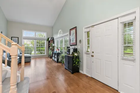 246 Lynwood Lane Bloomingdale IL 60108