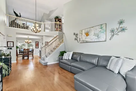 246 Lynwood Lane Bloomingdale IL 60108