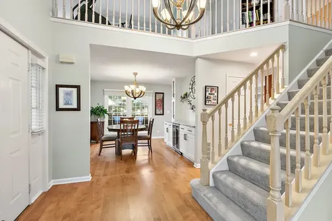 246 Lynwood Lane Bloomingdale IL 60108