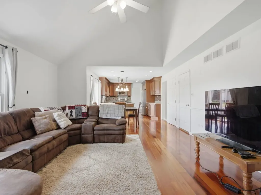 1615 Canterbury Court Plainfield IL 60586
