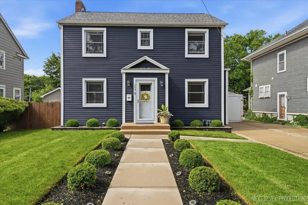 354 Jefferson Avenue Elgin IL 60120