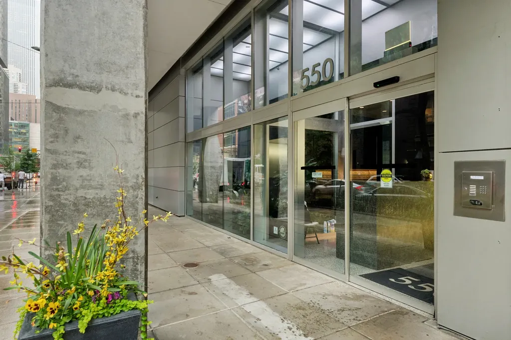 550 North St Clair Street Chicago IL 60611