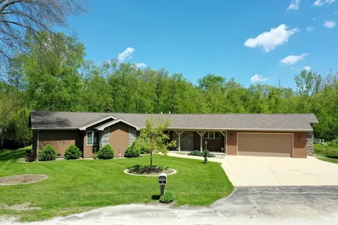 27 Birchwood Lane St. Anne IL 60964