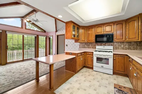27 Birchwood Lane St. Anne IL 60964