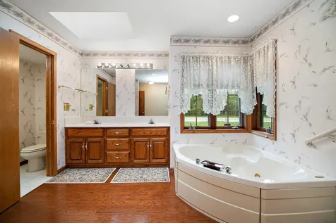27 Birchwood Lane St. Anne IL 60964