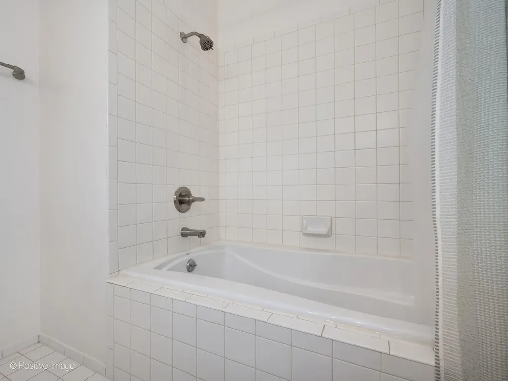 910 South Michigan Avenue Chicago IL 60605