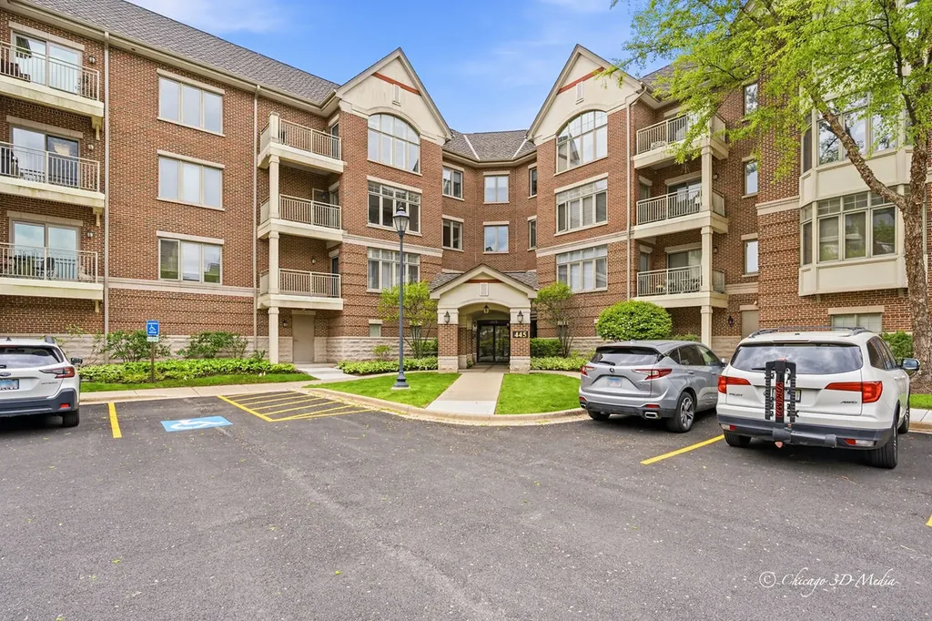 445 Village Green Parkway Lincolnshire IL 60069