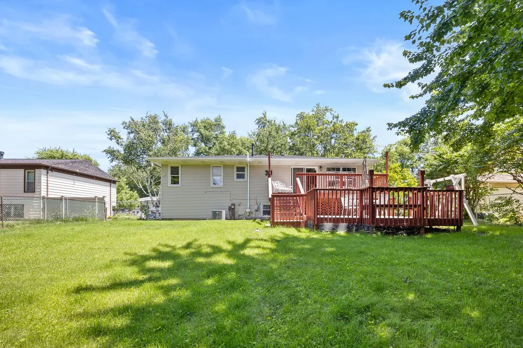 313 Bedford Road Bolingbrook IL 60440