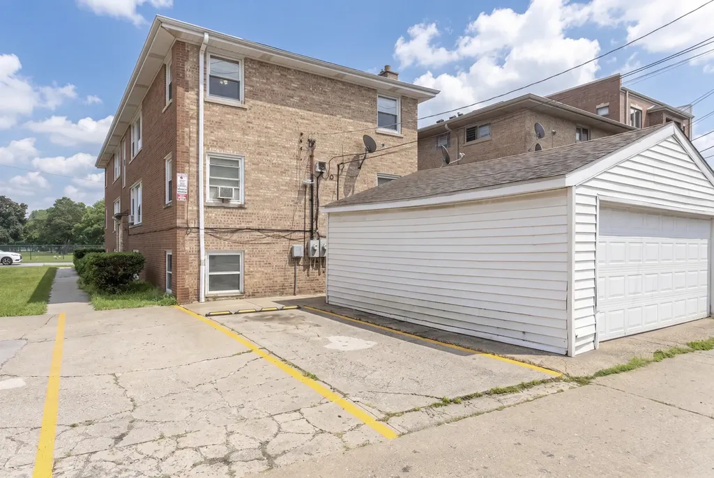 6612 North Harlem Avenue Chicago IL 60631