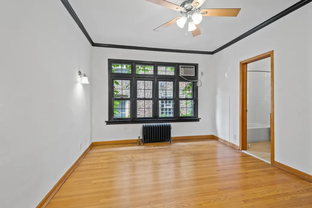1127 West Farwell Avenue Chicago IL 60626