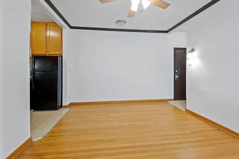 1127 West Farwell Avenue Chicago IL 60626