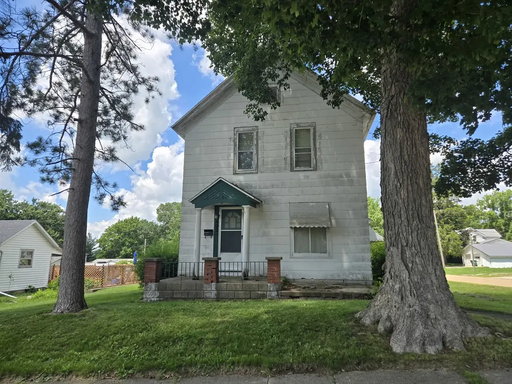 402 West Dixon Street Polo IL 61064