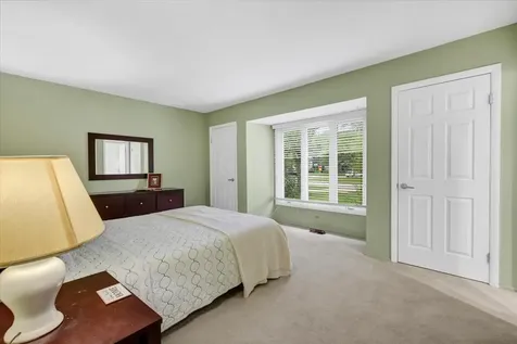 1525 Mayfield Lane Hoffman Estates IL 60169