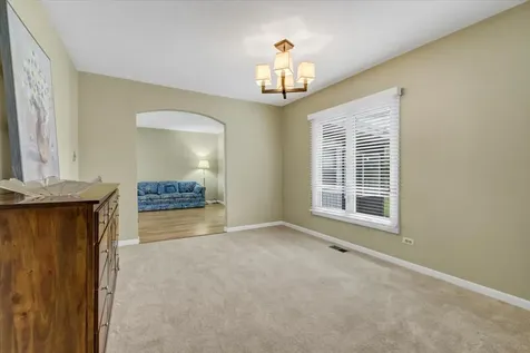 1525 Mayfield Lane Hoffman Estates IL 60169