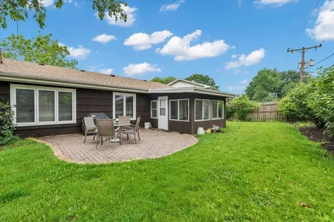1525 Mayfield Lane Hoffman Estates IL 60169