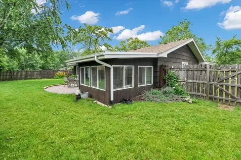 1525 Mayfield Lane Hoffman Estates IL 60169