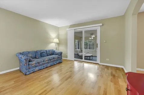 1525 Mayfield Lane Hoffman Estates IL 60169