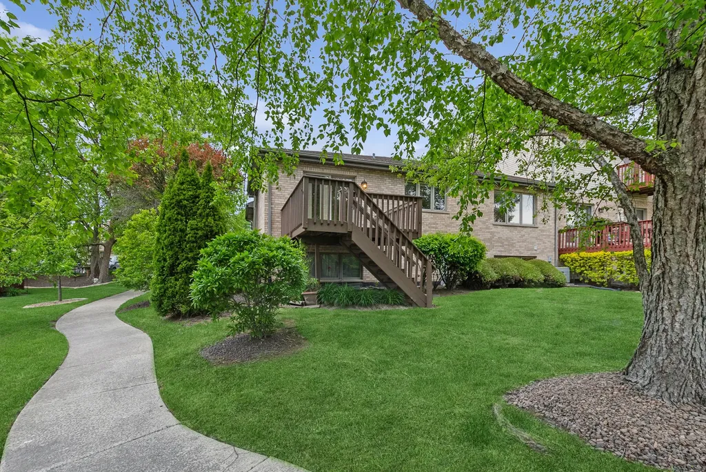 11135 Shenandoah Drive Orland Park IL 60467
