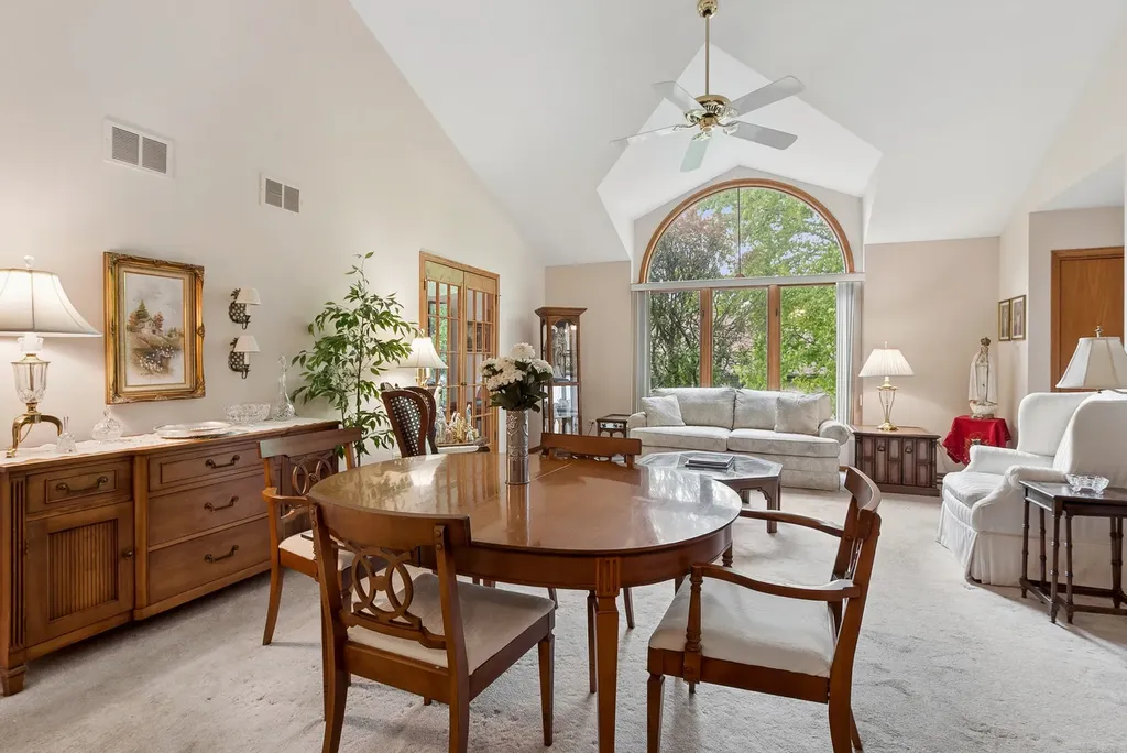 11135 Shenandoah Drive Orland Park IL 60467