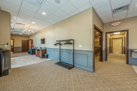 1745 S Eastwood Drive Woodstock IL 60098