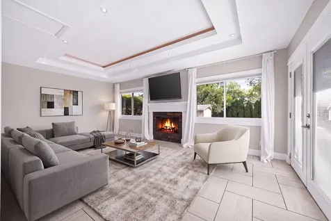 508 Landmeier Road Elk Grove Village IL 60007