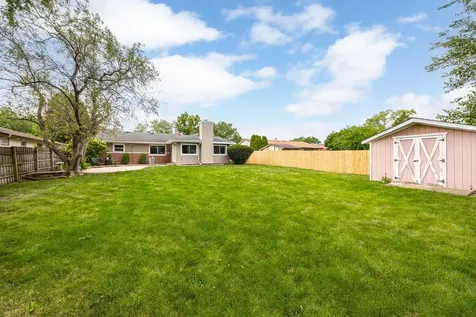 508 Landmeier Road Elk Grove Village IL 60007