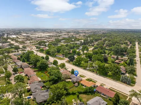 508 Landmeier Road Elk Grove Village IL 60007