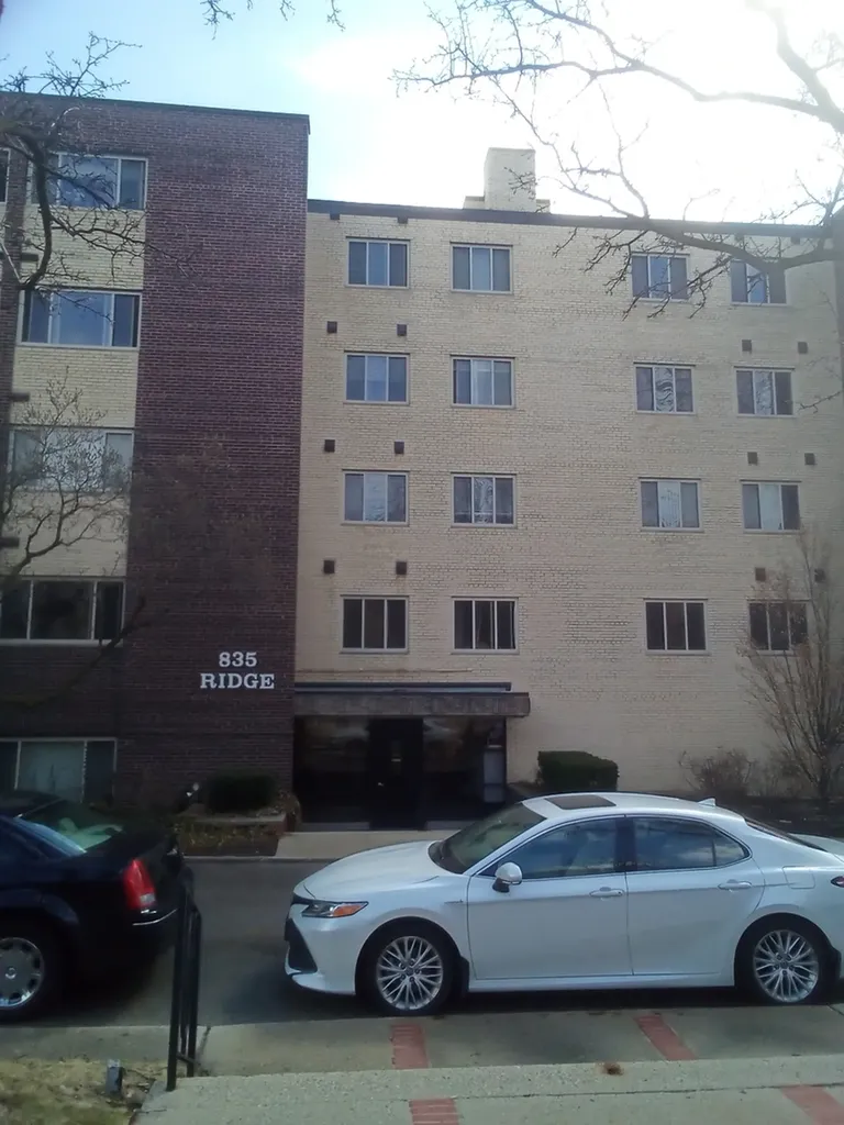 835 Ridge Avenue Evanston IL 60202