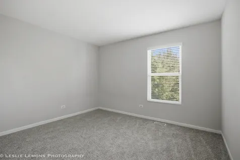 337 Devoe Drive Oswego IL 60543
