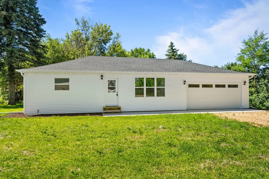 3569 West Egan Road Leaf River IL 61047